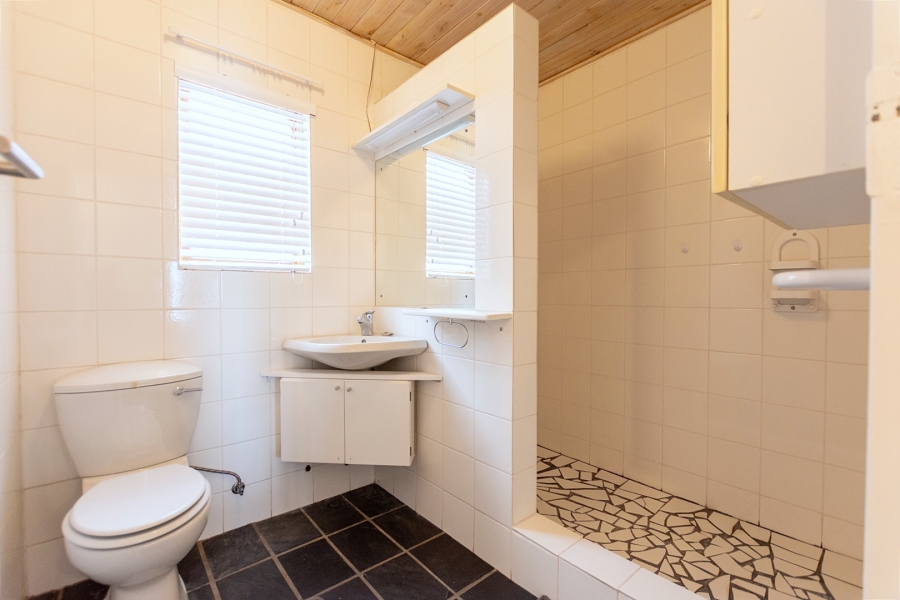 3 Bedroom Property for Sale in Britannia Bay Western Cape